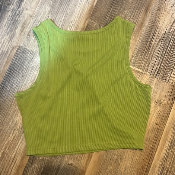 Green Hawaii tank top - Picture 2 of 2